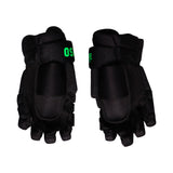 Osaka Penalty Glove - Iconic Black